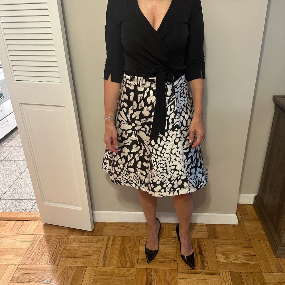 Elegant Black and White Diane von Furstenberg Classic Wrap Dress